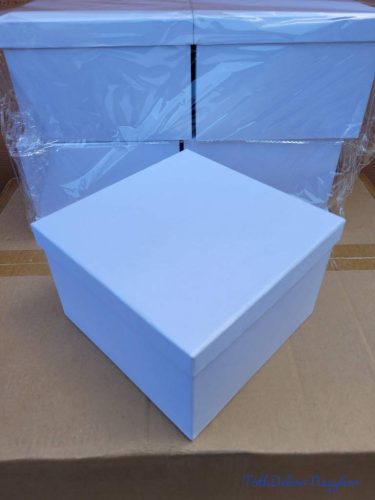 Papírdoboz kocka 20x20x13cm - Fehér