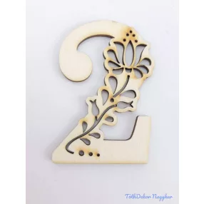 Díszes natúr lézervágott fa szám 6,5x5cm - 2