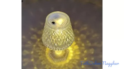 LED álló lámpás melegfényű 6,2x11,6cm - Pikkelyes