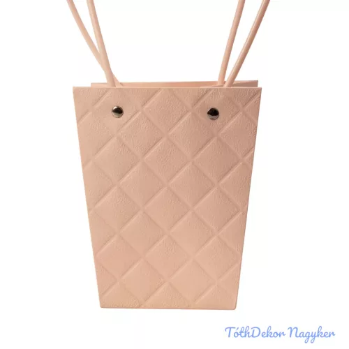 Dombornyomott virág-ajándék táska 13(h) x 9.5(sz) x 15.5(m) cm - Sötét púder