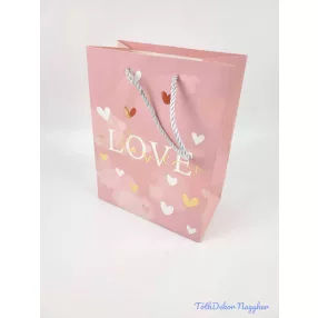 Ajándéktáska 18x23x10 cm - Love B