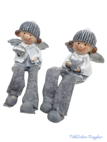 Kötött sapkás lógólábú figura