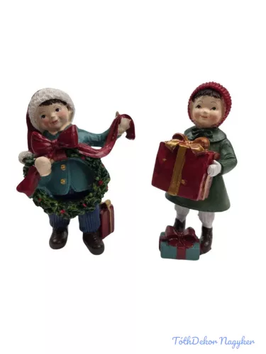 Karácsonyi ajándékkal fiú-lány 12 cm