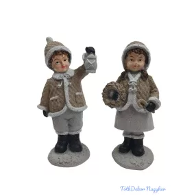 Drapp kötött kabátos téli figura 16,5 cm