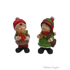 Piros sapkás téli gyerekek