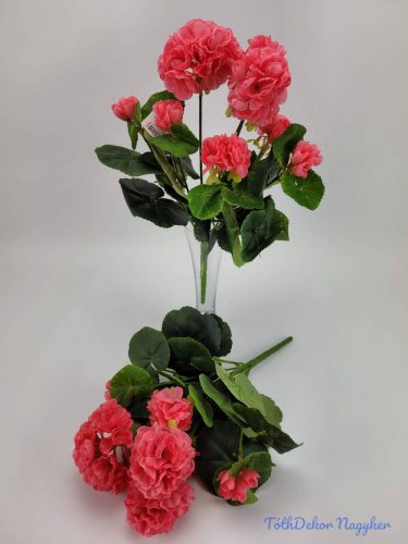 Muskátli 8 ágú selyemvirág csokor 35 cm - Rózsaszín