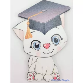 Szívorrú fehér cicás tábla ballagó kalapban