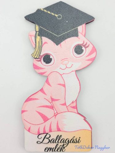 Rózsaszín cirmos cica ballagó kalapban tábla - Feliratos