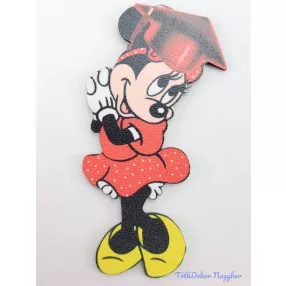 Minnie piros ruhás tábla ballagó kalapban