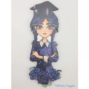 Wednesday fekete rózsás ballagó kalapban táblácska