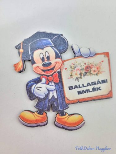 Ballagó figura 25 - Mickey táblával